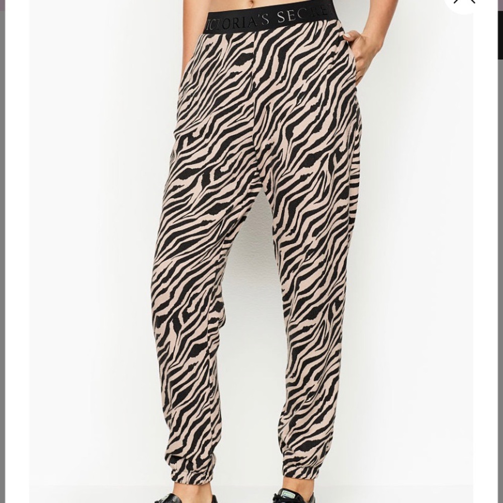 COPY - Victoria’s Secret high waist fleece Joggers siz XS